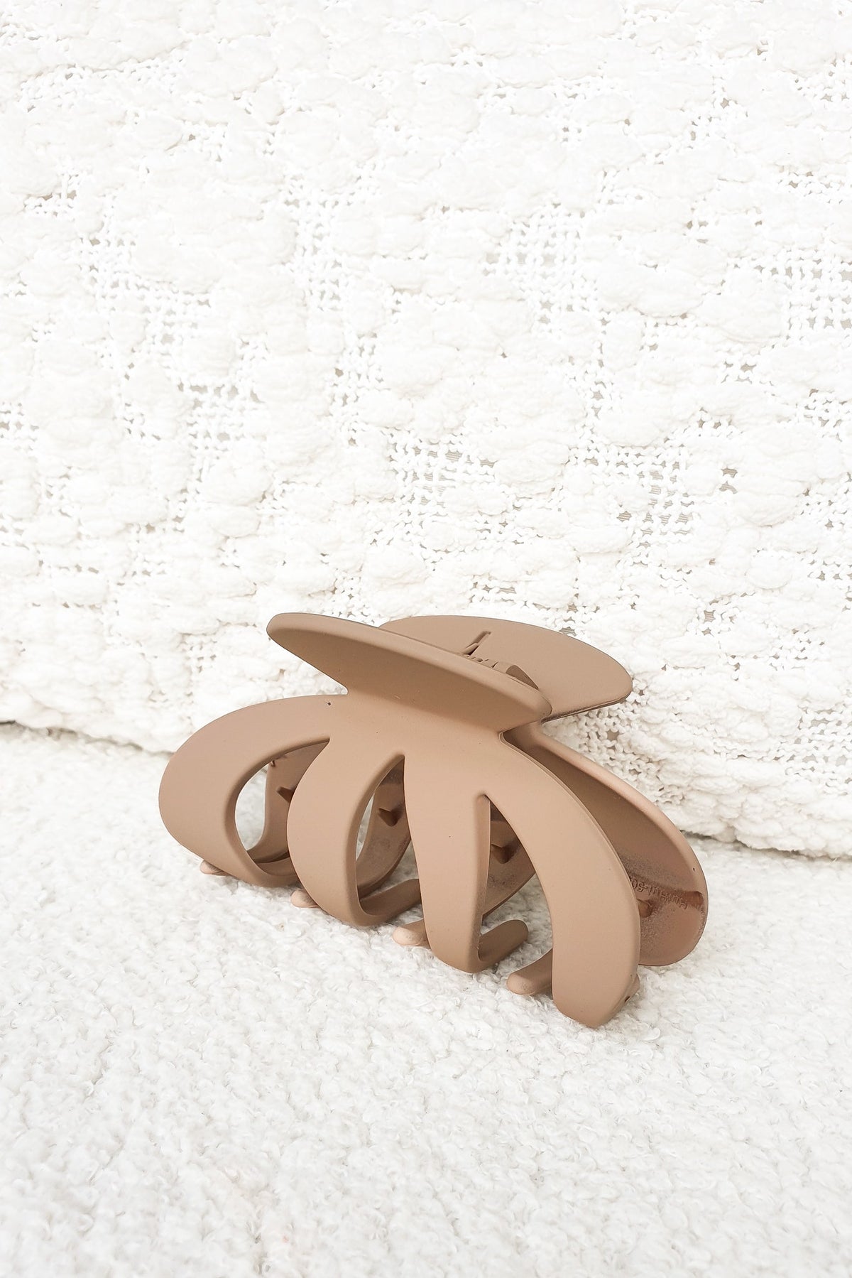 Louise Claw Clip in matte finish, 10cm length, perfect for styling hair and adding elegance.