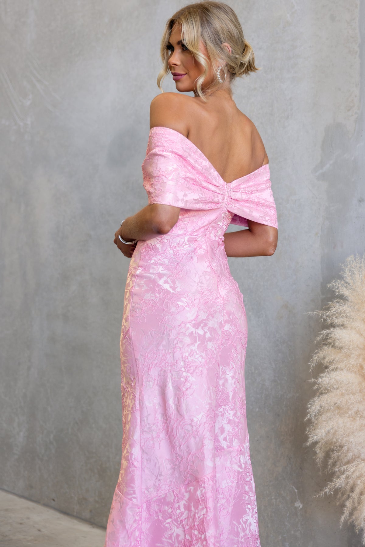 Yakushi Maxi Dress