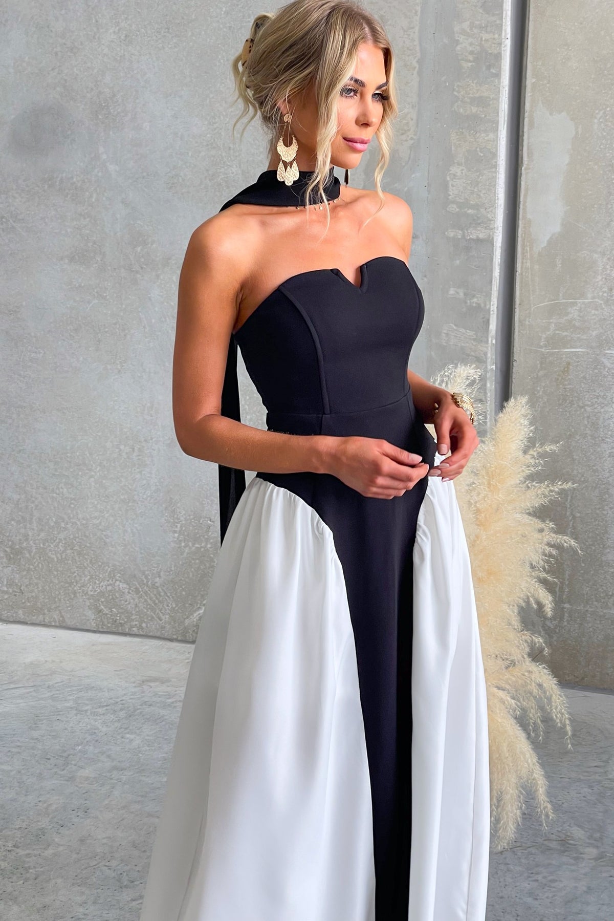 Veida Maxi Dress