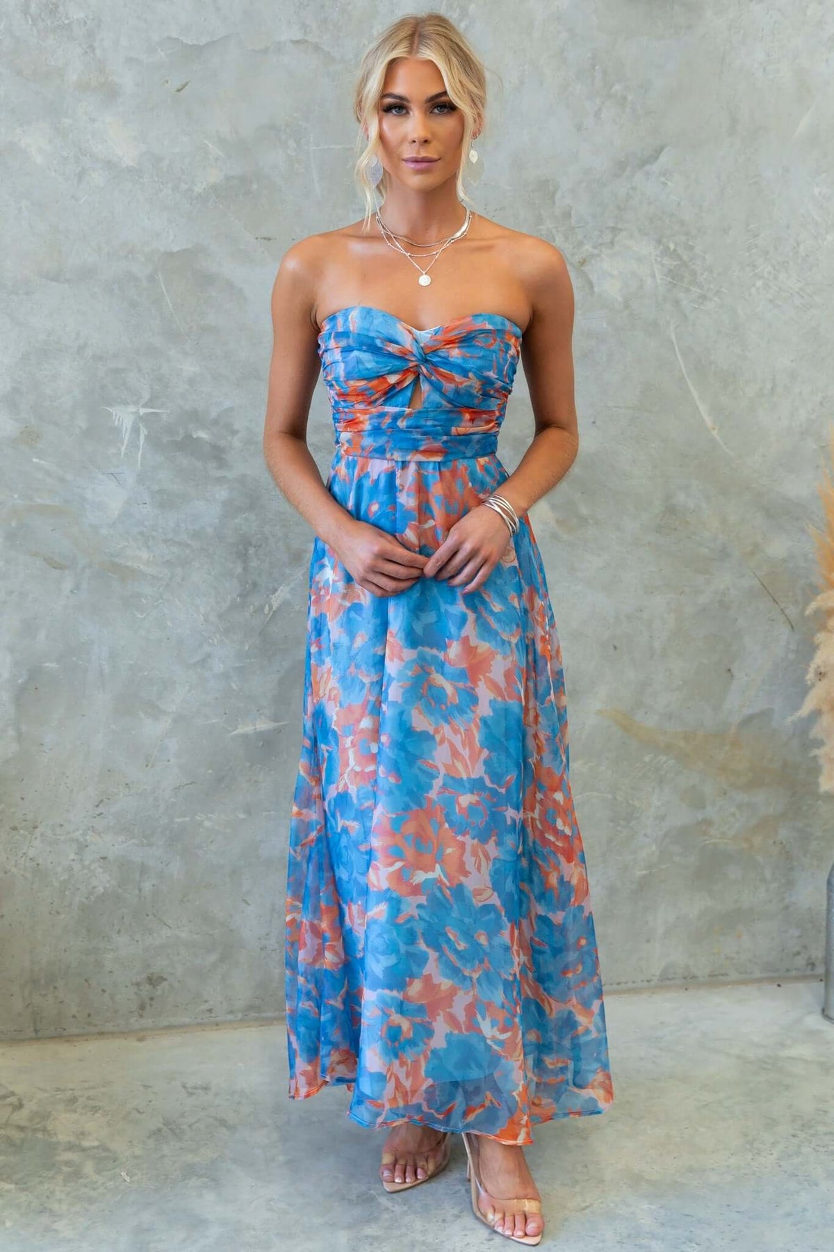 Ivrea Midi Dress: Strapless, floral print dress with anti-slip bust and elastic back, perfect for summer occasions.