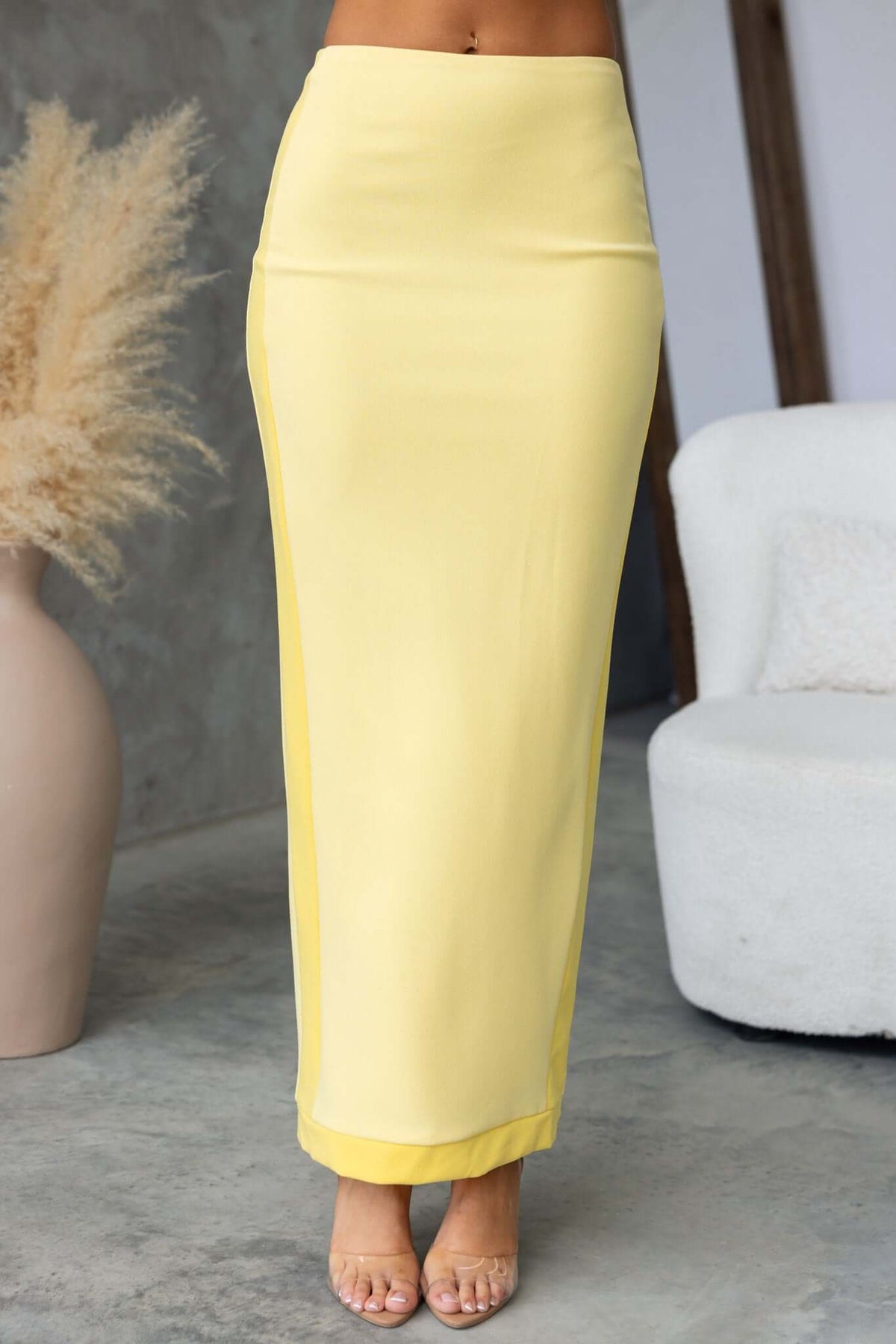 Rianna Maxi Skirt in yellow with high waist and back split, perfect for stylish summer outfits.