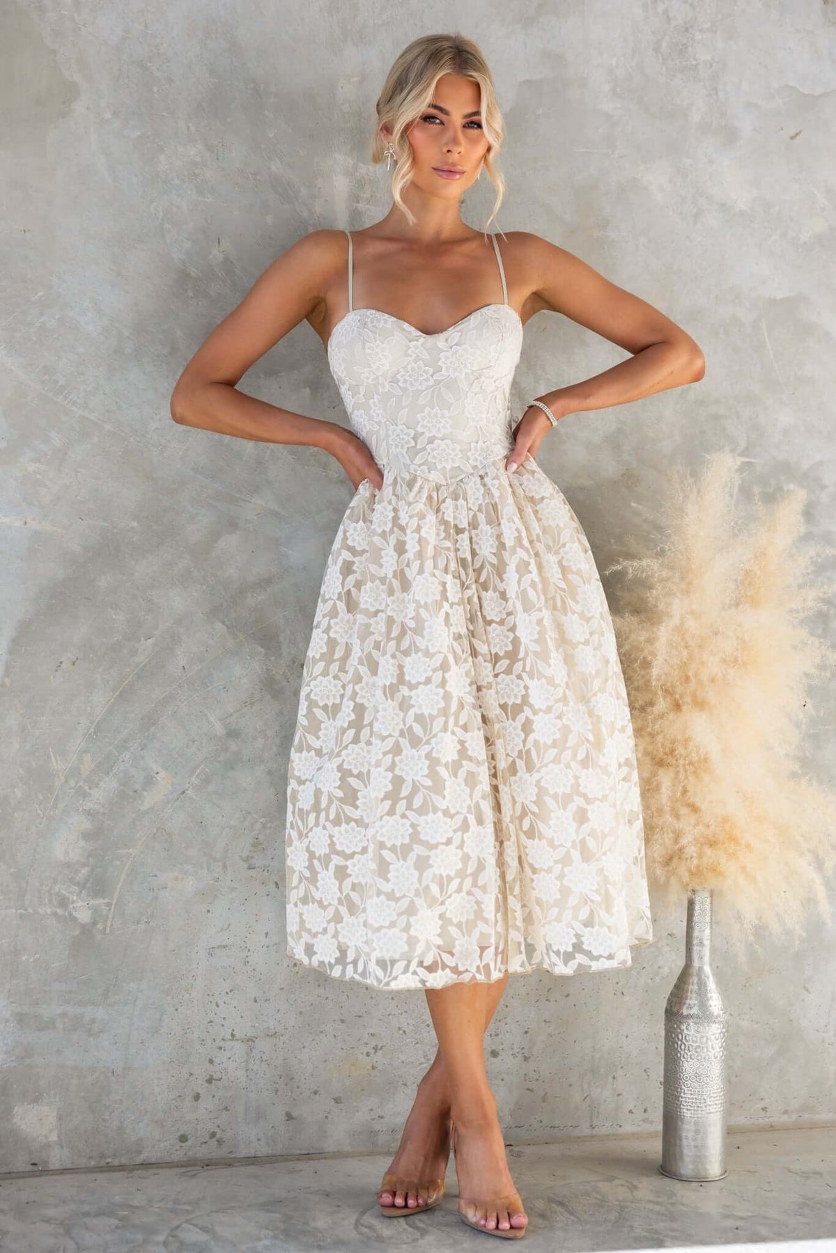 Elegant & Chic Ambient Midi Dress - Perfect Fit Amaroso Boutique Elegant & Chic Ambient Midi Dress - Perfect Fit Amaroso Boutique