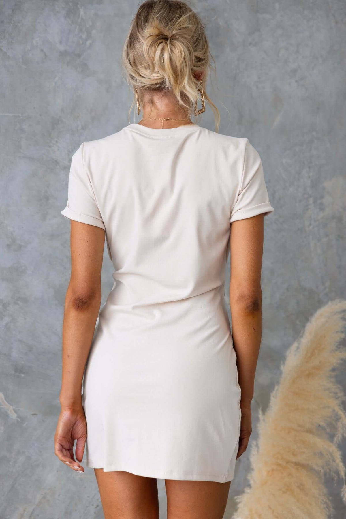 Belverly Dress - Chic T-shirt Style with Wrap Waist Amaroso Boutique Belverly Dress - Chic T-shirt Style with Wrap Waist Amaroso Boutique