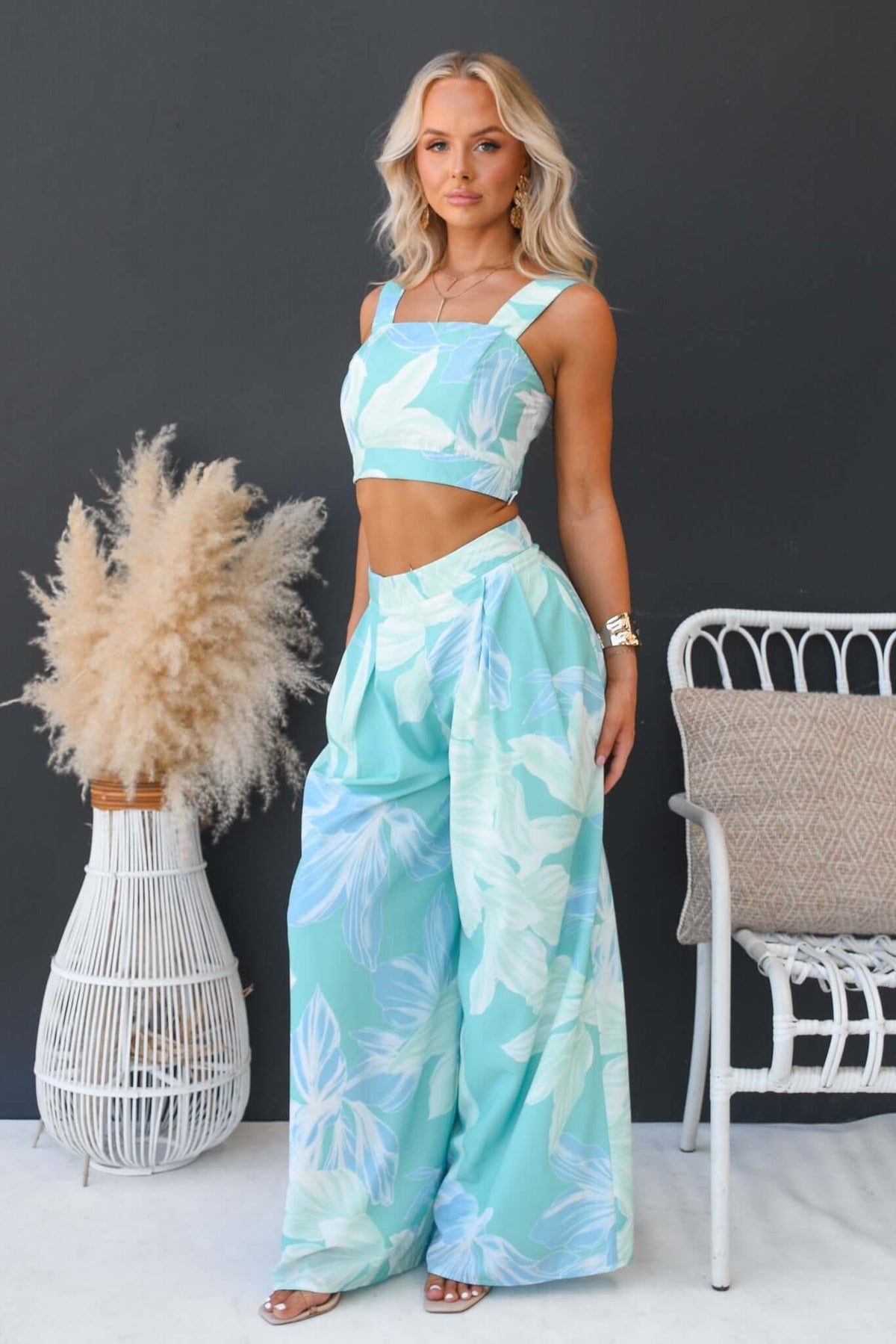 New Haven Set featuring a square neckline top and mid-high waist pants in a tropical print, perfect for summer style.