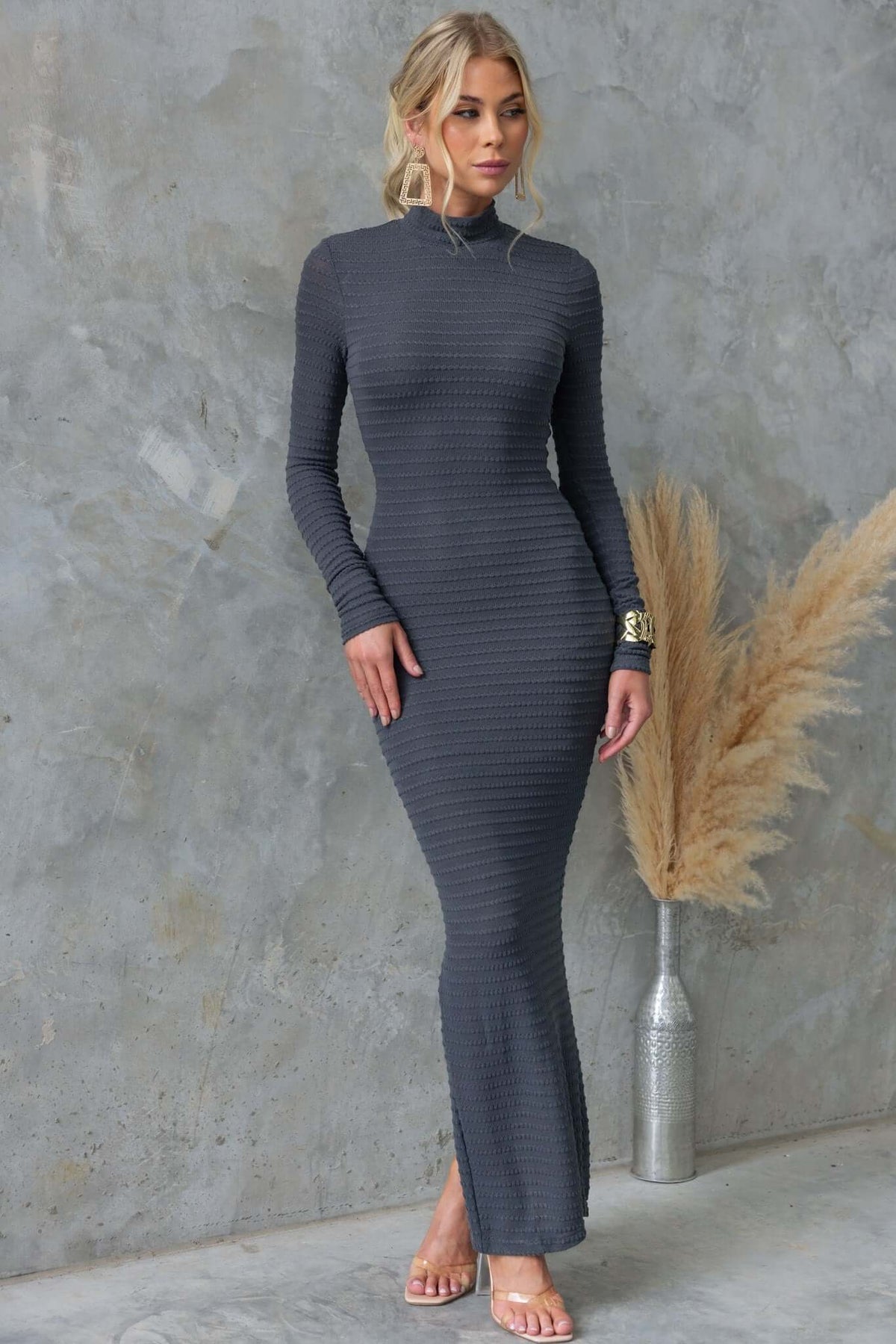 Everlie Maxi Dress - Dark Grey Elegance Amaroso Boutique Everlie Maxi Dress - Dark Grey Elegance Amaroso Boutique
