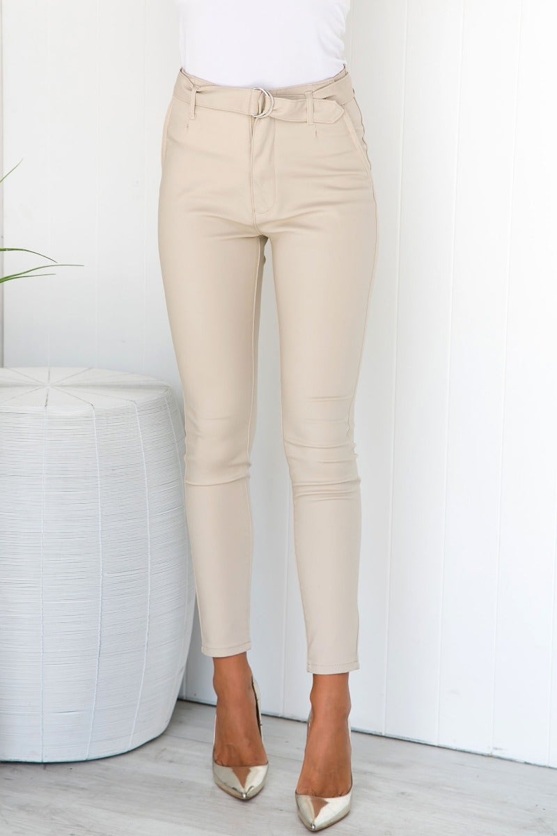 Mrs Smith Pants in beige with removable belt, high waist fit, and firm stretch fabric, perfect for casual or dressy occasions.