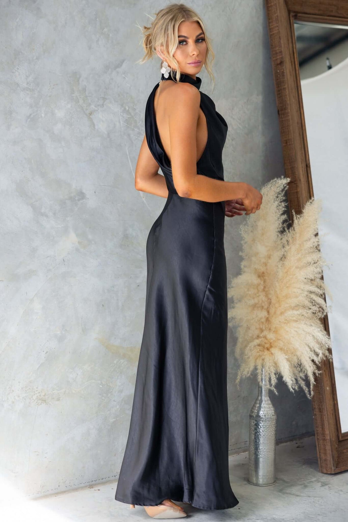 Verona Maxi Dress - Chic & Elegant Satin Wear Amaroso Boutique Verona Maxi Dress - Chic & Elegant Satin Wear Amaroso Boutique